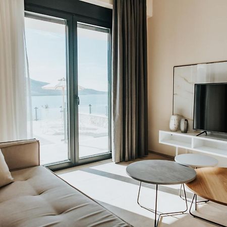 פלטאריה Elia Luxury Suites מראה חיצוני תמונה