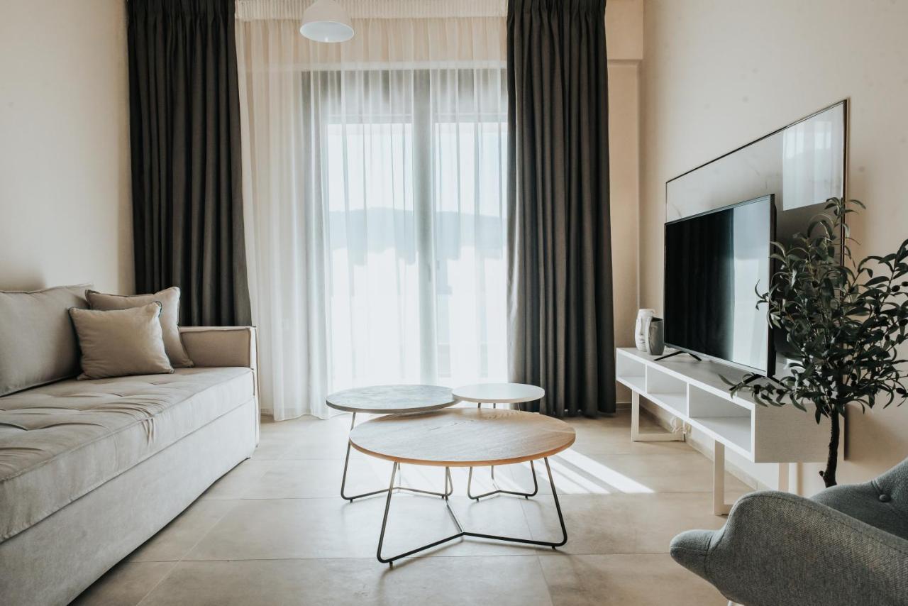 פלטאריה Elia Luxury Suites מראה חיצוני תמונה