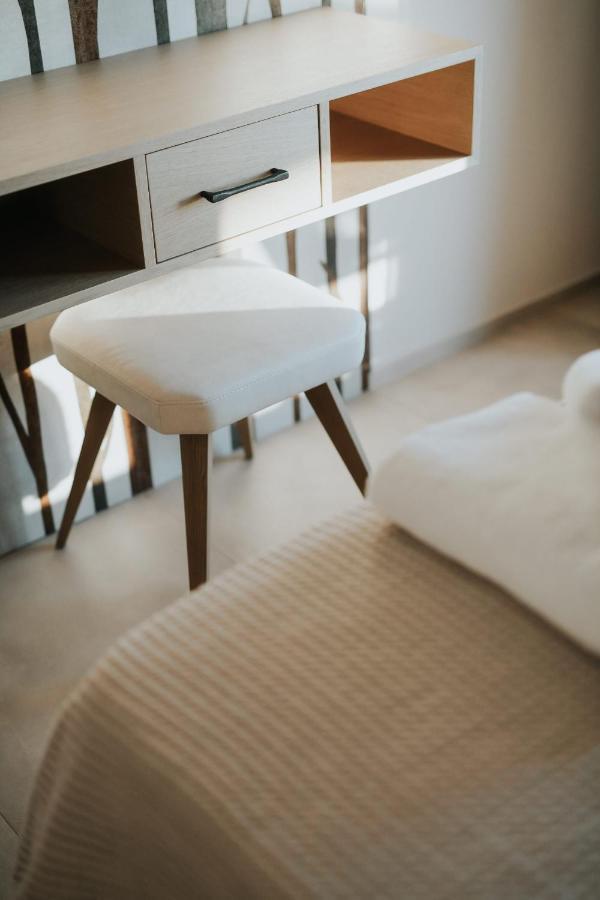 פלטאריה Elia Luxury Suites מראה חיצוני תמונה