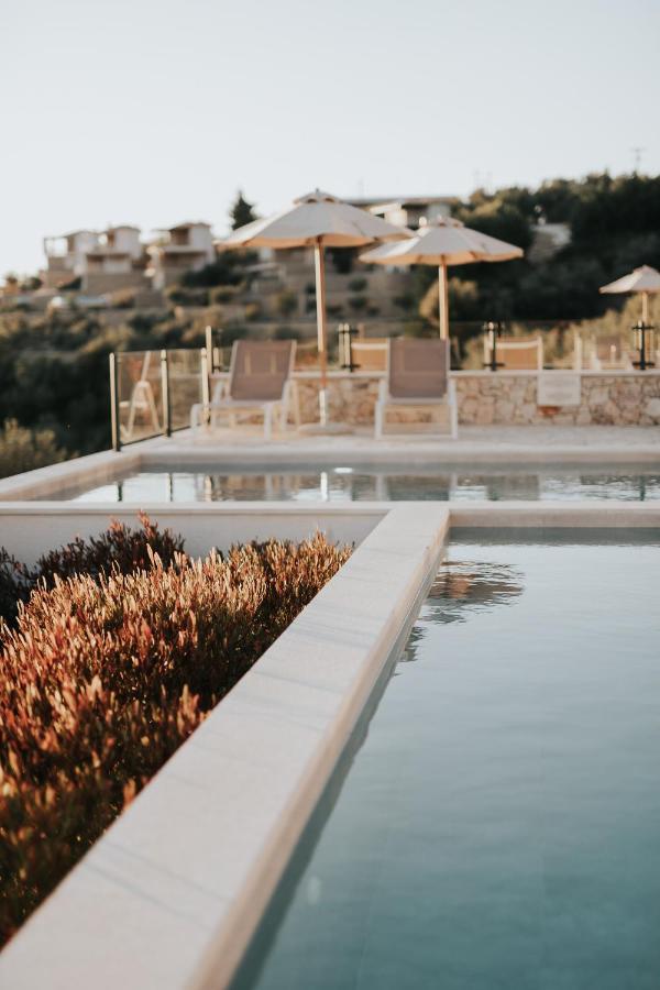 פלטאריה Elia Luxury Suites מראה חיצוני תמונה